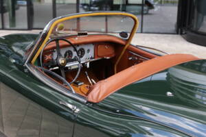 Image 8/31 of Jaguar XK 150 3.4 S OTS (1958)