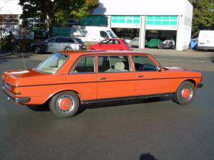 Immagine 24/60 di Mercedes-Benz 250 (1978)