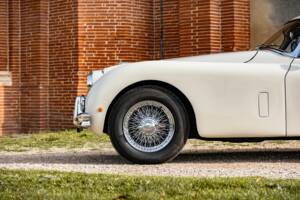 Bild 8/100 von Jaguar XK 150 DHC (1959)