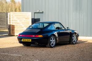 Image 21/93 de Porsche 911 Carrera (1994)