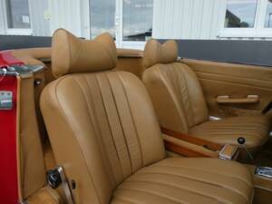 Image 14/27 of Mercedes-Benz 280 SL (1969)