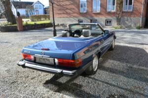 Bild 5/16 von Mercedes-Benz 560 SL (1988)
