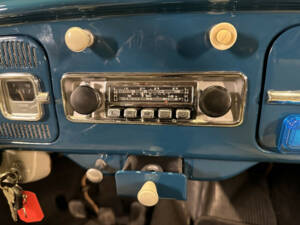 Image 17/20 of Volkswagen Beetle 1200 A (1964)
