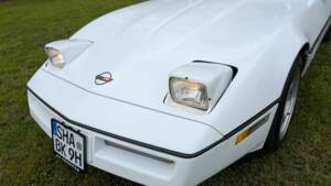 Bild 4/35 von Chevrolet Corvette Convertible (1990)