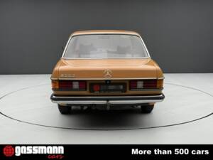 Immagine 9/15 di Mercedes-Benz 300 D (1977)