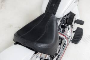 Image 30/34 of Harley-Davidson DUMMY (2002)