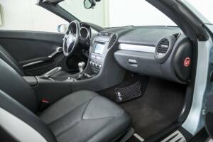 Immagine 12/50 di Mercedes-Benz SLK 200 Kompressor (2004)