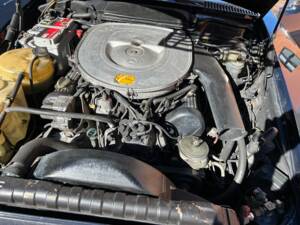 Image 37/51 of Mercedes-Benz 380 SL (1983)