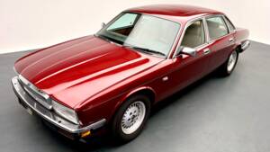 Afbeelding 5/17 van Jaguar XJ 6 4.0 (1990)