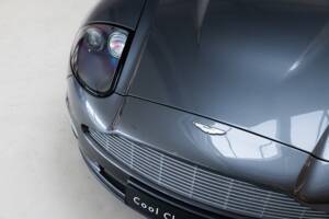 Image 22/31 de Aston Martin V12 Vanquish (2004)