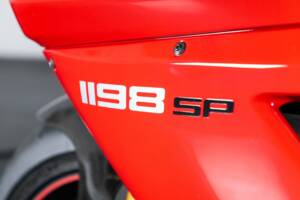 Immagine 39/50 di Ducati DUMMY (2011)