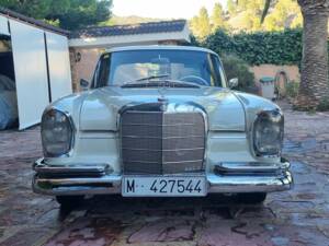 Bild 2/8 von Mercedes-Benz 220 S b (1965)