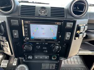 Bild 9/21 von Land Rover Defender 110 (2013)