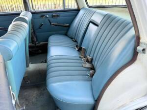 Bild 30/50 von Mercedes-Benz 230 (1968)