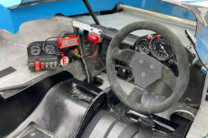 Image 15/27 of Lola T212 (1971)