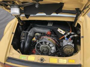 Immagine 27/35 di Porsche 911 Turbo 3.0 (1977)