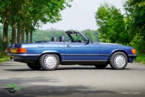 Immagine 21/60 di Mercedes-Benz 420 SL (1987)