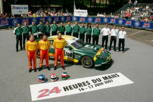 Image 23/30 of Aston Martin DBR9 GT1 (2006)