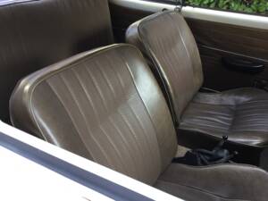 Image 13/83 of Volkswagen Karmann Ghia 1500 (1969)