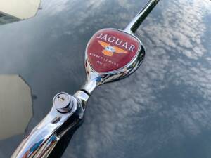 Image 22/82 of Jaguar XK 140 DHC (1956)