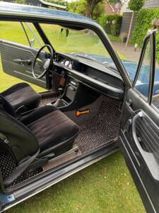 Imagen 11/13 de BMW 1802 (1973)