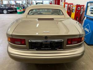 Immagine 16/17 di Aston Martin DB 7 Volante (1998)