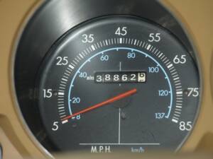 Immagine 63/143 di Dodge B 200 Sportsman (1978)