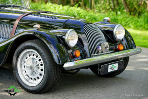 Image 16/54 of Morgan Plus 8 (1992)