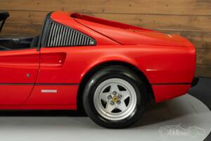 Bild 7/8 von Ferrari 308 GTSi (1981)