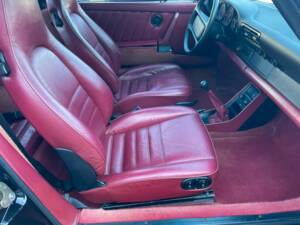Immagine 13/20 di Porsche 911 Carrera 3.2 (1988)