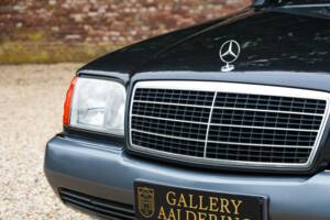 Bild 25/50 von Mercedes-Benz 400 SE (1991)