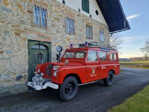 Image 1/54 of Land Rover 109 (1970)