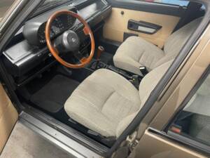Image 6/20 of Alfa Romeo Giulietta 1.8 (1985)