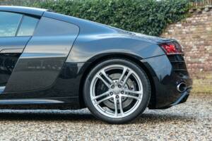 Image 29/50 de Audi R8 V10 (2011)