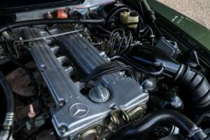 Image 4/50 de Mercedes-Benz 280 SLC (1976)