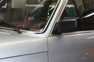Immagine 4/22 di BMW 318i (1981)