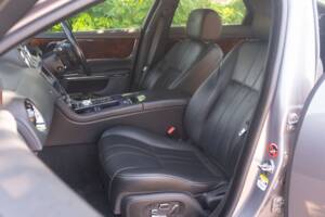 Image 40/50 of Jaguar XJ 5.0 (2011)