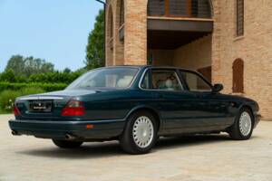 Bild 5/50 von Jaguar XJ6 3.2 (1995)