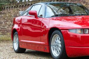 Image 50/50 de Alfa Romeo SZ (1991)