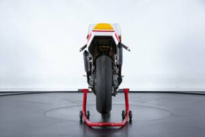 Image 3/50 of Honda DUMMY (1992)