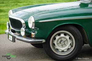 Image 18/34 of Volvo 1800 ES (1972)