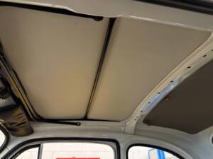 Image 14/19 de FIAT 500 L (2012)