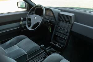 Image 23/50 of Alfa Romeo 75 2.0 Twin Spark (1990)