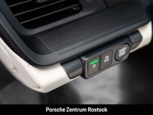 Image 15/35 de Porsche 911 Carrera GTS (2026)