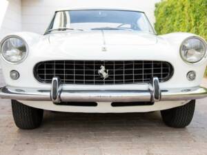 Imagen 7/8 de Ferrari 250 GTE (1962)