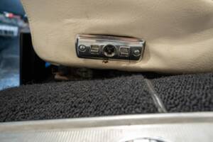 Bild 32/38 von Buick Wildcat Convertible (1969)