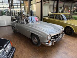 Image 1/17 of Mercedes-Benz 190 SL (1961)
