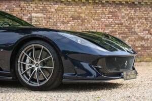 Image 29/50 of Ferrari 812 Superfast (2020)