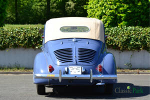 Bild 19/50 von Renault 4 CV Décapotable (1954)