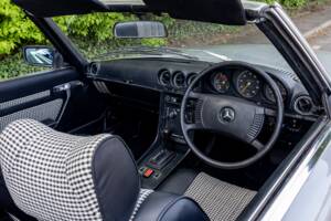 Bild 42/45 von Mercedes-Benz 450 SL (1977)